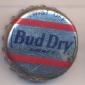 Beer cap Nr.19661: Bud Dry Draft produced by Anheuser-Busch/St. Louis