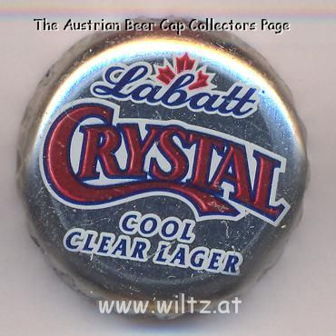 Beer cap Nr.439: Crystal produced by Labatt Brewing/Ontario