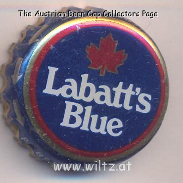 Beer cap Nr.1235: Blue produced by Labatt Brewing/Ontario