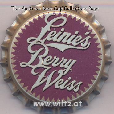Beer cap Nr.2330: Leinie's Berry Weiss produced by Jacob Leinenkugel Brewing Co/Chipewa Falls