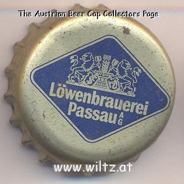 Beer cap Nr.3252: Hefeweizen produced by Löwenbrauerei Passau/Passau
