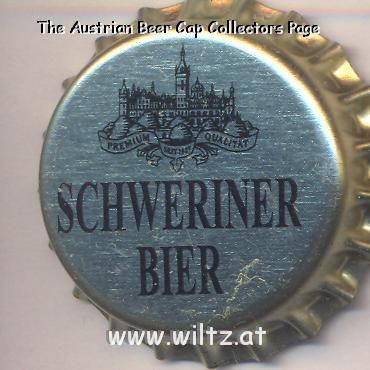 Beer cap Nr.4700: Schweriner Bier produced by Schweriner Schlossbrauerei GmbH/Schwerin