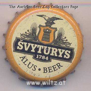 Beer cap Nr.7105: Gintarinis produced by Svyturys/Klaipeda