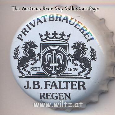 Beer cap Nr.7390: Weissbier produced by Privatbrauerei Falter/Regen
