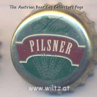 Beer cap Nr.7837: Husets Pilsner produced by Aass Brewery A/S P. Ltz./Drammen