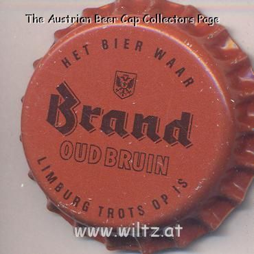 Beer cap Nr.8497: Brand Oud Bruin produced by Brand/Wijle