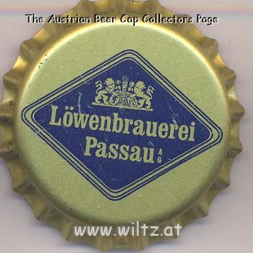 Beer cap Nr.9165: Hefeweizen produced by Löwenbrauerei Passau/Passau