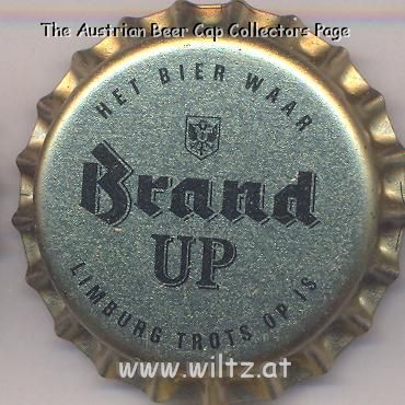 Beer cap Nr.9740: Brand Up produced by Brand/Wijle