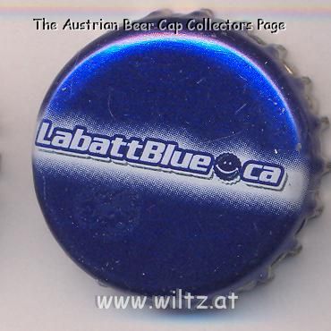 Beer cap Nr.11263: Blue produced by Labatt Brewing/Ontario