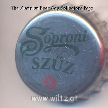 Beer cap Nr.13633: Soproni Szüz produced by Brau Union Hungria Sörgyrak Rt./Sopron