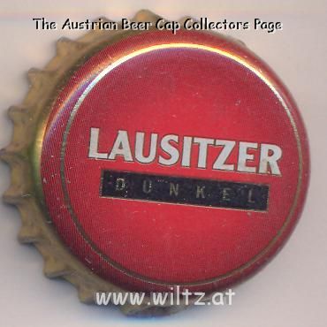 Beer cap Nr.14092: Lausitzer Dunkel produced by Bergquell Brauerei/Löbau