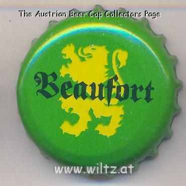 Beer cap Nr.16246: Beaufort Lager Beer produced by S.A. des Brasseries du Cameroun/Douala