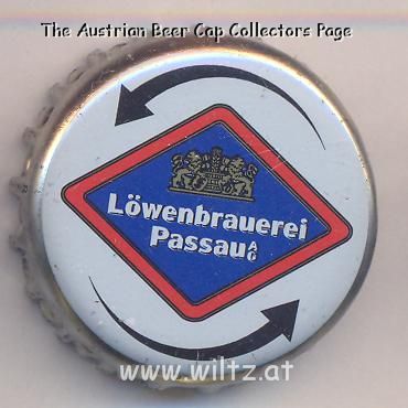 Beer cap Nr.17226: Weizen produced by Löwenbrauerei Passau/Passau