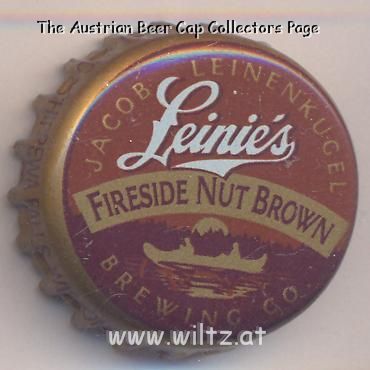 Beer cap Nr.18143: Leinie's Fireside Nut Brown produced by Jacob Leinenkugel Brewing Co/Chipewa Falls