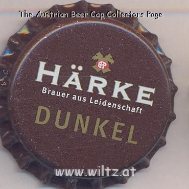 Beer cap Nr.18412: Härke Dunkel produced by Privatbrauerei Härke/Peine